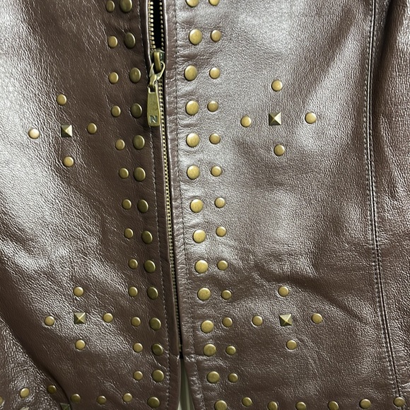 SALE!🔥NYGARD Collection Brown Leather Jacket Stretchy Material Back Arms Size XL - Picture 5 of 5